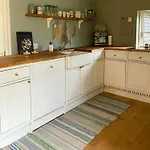 Hébergement de vacances Nordic-style Summer House With Private