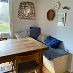 Hébergement de vacances Nordic-style Summer House With Private