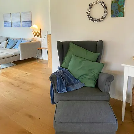 Nordic-Style Summer House With Private Lake Semesterbostad *