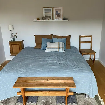 Nordic-Style Summer House With Private Lake Semesterbostad *